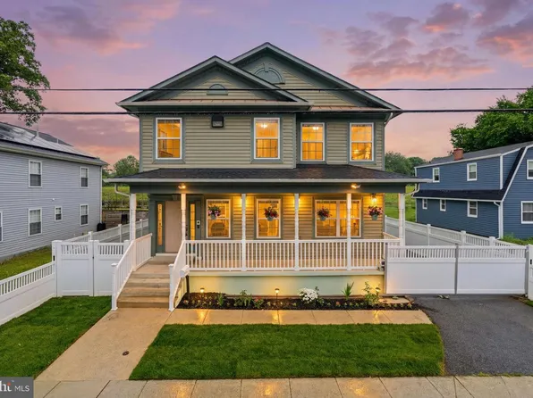 3930 Allison St, Brentwood, MD 20722