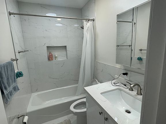4th image of 8990 SW 149th St
