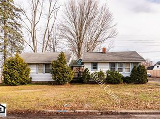 122 N Grant St, Kendallville, IN