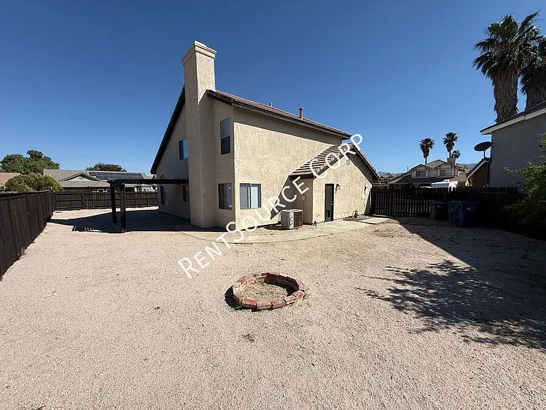 3559 E Avenue R14 — Photo 25