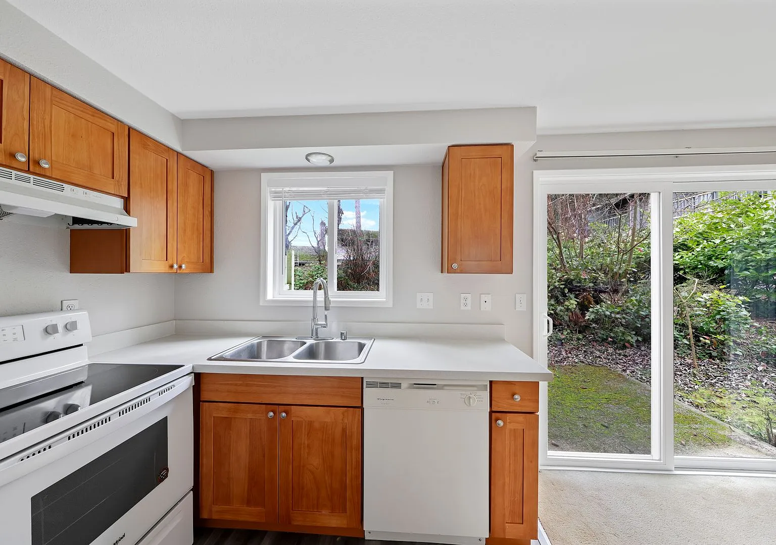 Harrier Cir Townhomes — Photo 2