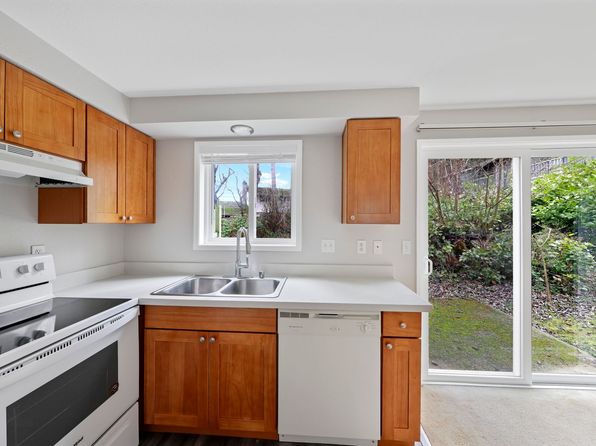 Harrier1100, 1100 SW Harrier Cir APT 3, Oak Harbor, WA 98277