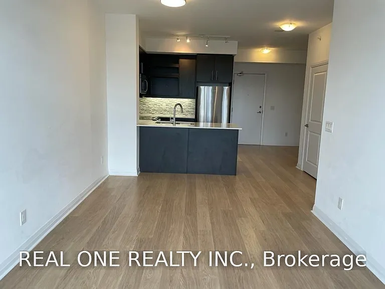 55 Oneida Cres #1605 — Photo 13