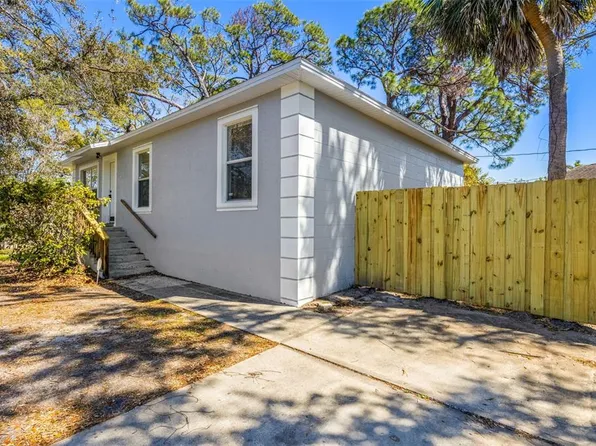 750 E Harbor Dr S, Saint Petersburg, FL 33705