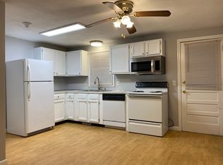 325 Washington St APT B, West Warwick, RI 02893