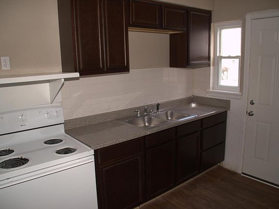 4th image of 3455 Kimberly Ave
