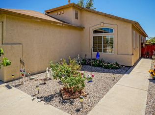 10004 Rawhide Ave SW, Albuquerque, NM 87121