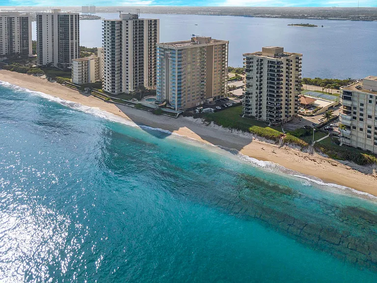 5440 N Ocean Dr #705 — Photo 2