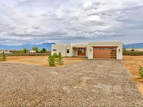 17 Camino Campana, Taos, NM 87571