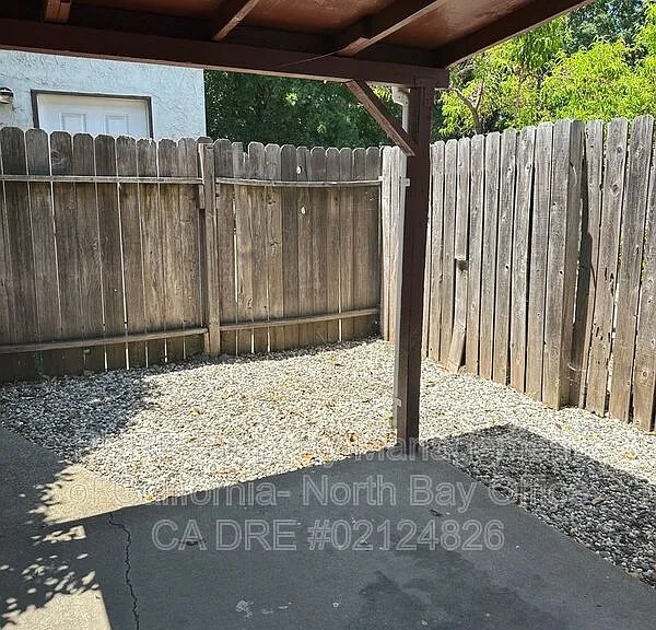 370 El Rio Ct #F — Photo 3