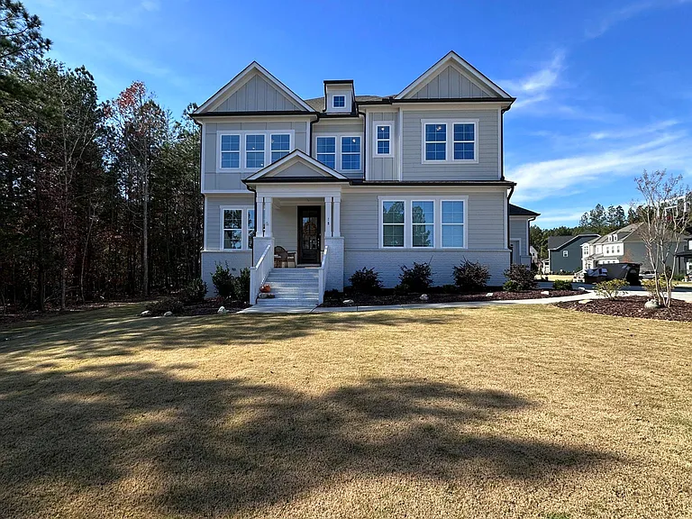 18 Cloudview Ct — Photo 1