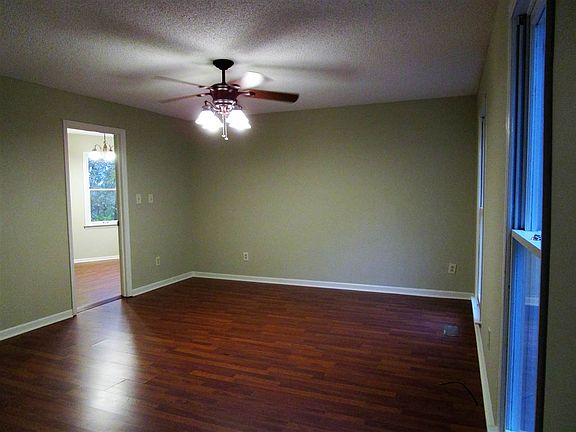 2nd image of 1308 Joshua Dr SE