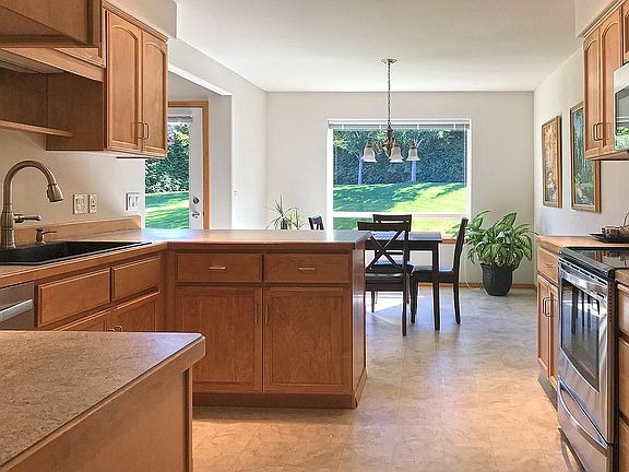 4th image of 1939 Jolen Dr