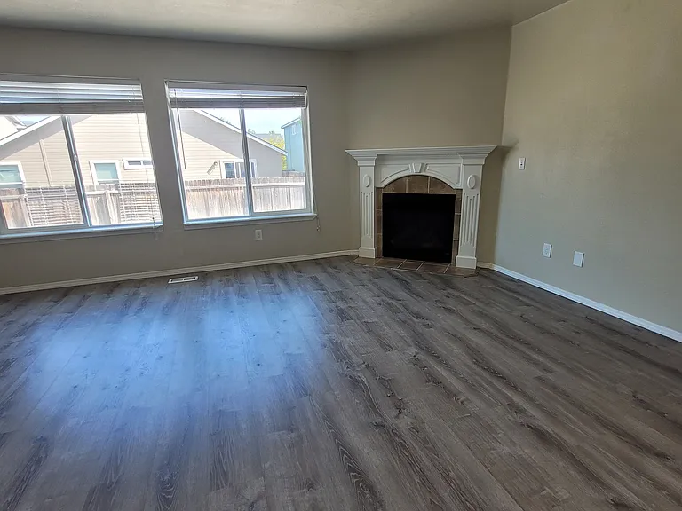 2556 E Copper Point — Photo 13
