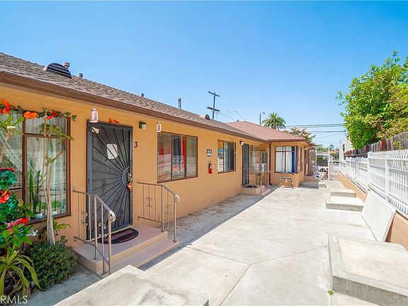 5th image of 1876 Henderson Ave
