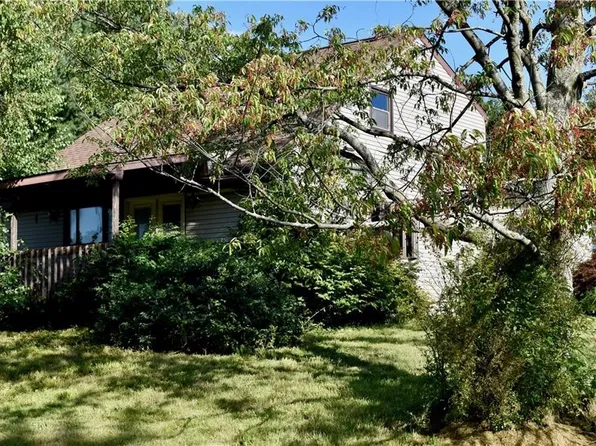 10990 W Law Rd, North East, PA 16428