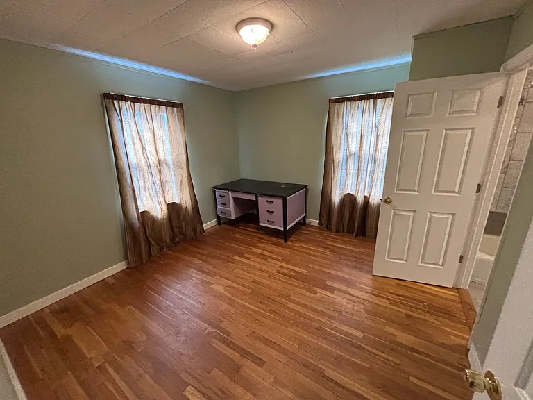 208 & 212 Marietta St #208 — Photo 3