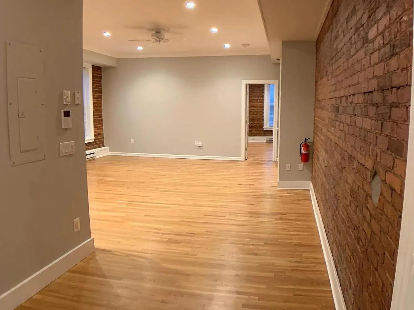 1 bed, 650 sqft, $1,500 — Photo 2