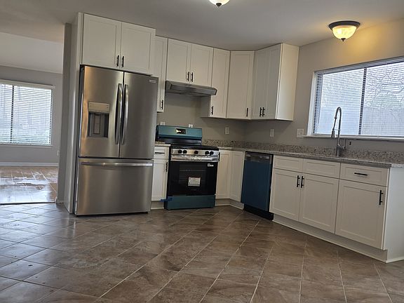 All newly upgraded kitchen