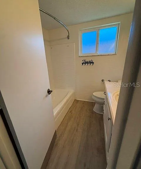 1884 Yale Dr — Photo 11