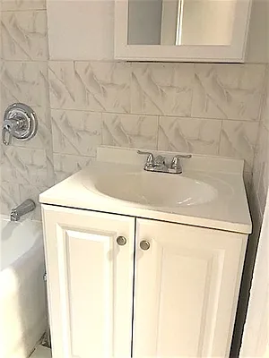 Rented by New Holland Residences | media 7