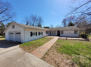 1027 Burrage Rd NE, Concord, NC 28025