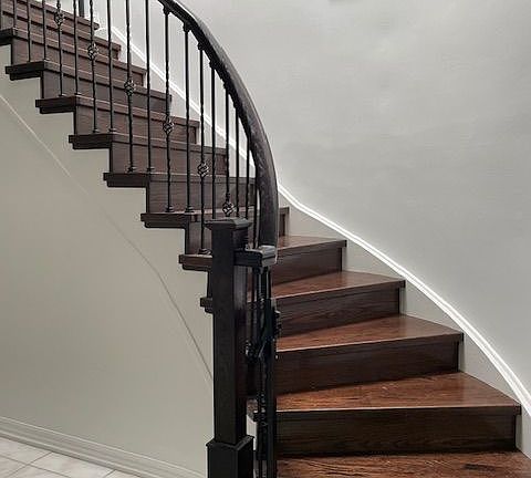 5th image of 22 Elkpath Ave