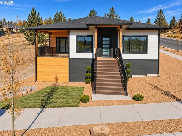 1086 SE Fescue Ln, Madras, OR 97741