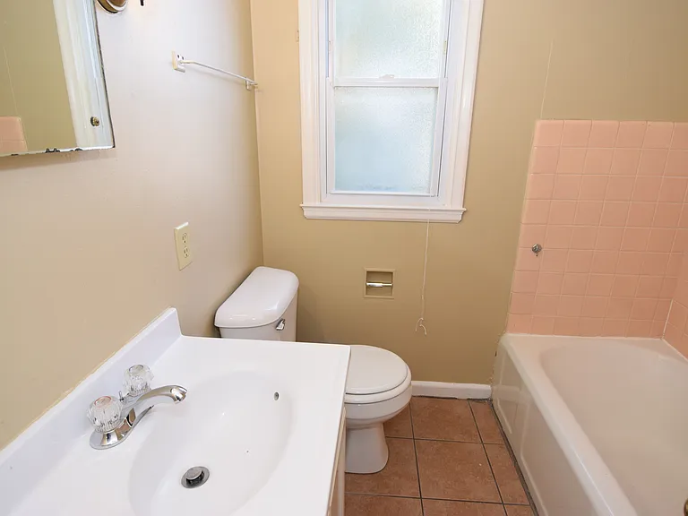 4167 N Sherman Blvd #4 — Photo 12