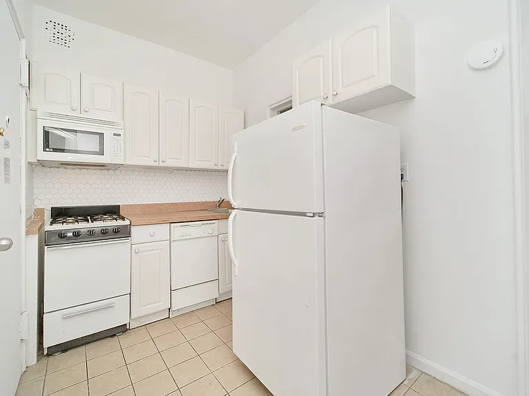 294 Convent Ave #8 — Photo 8