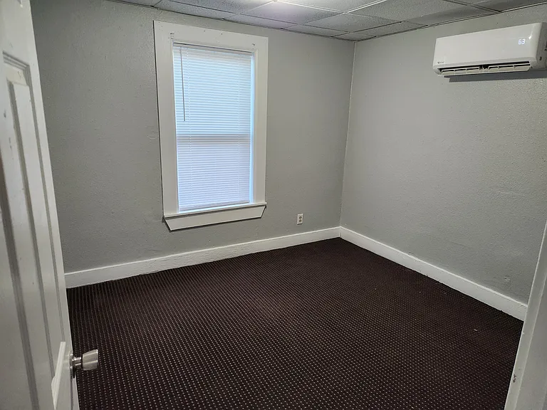 913 Gidding St #7 — Photo 7
