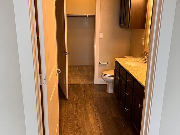 5th image of 2150 Sundance Pkwy #1067