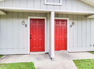 606 Yvonne St, New Iberia, LA 70560