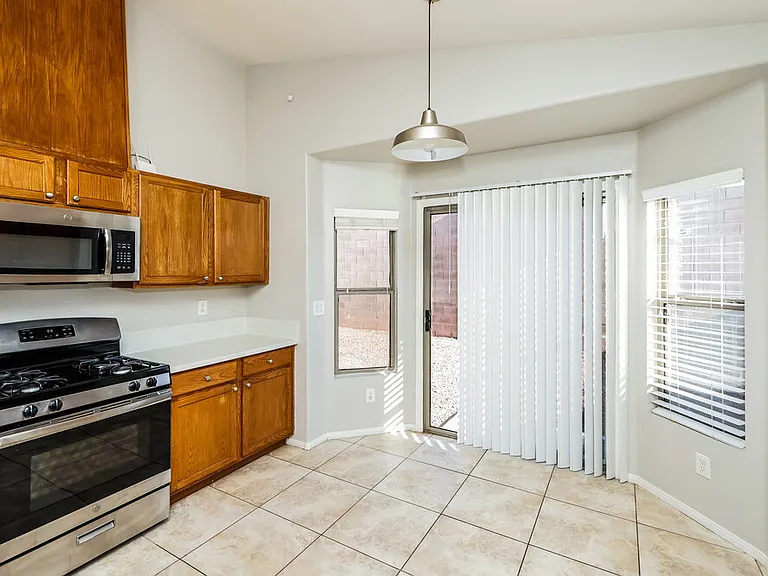 6468 Duck Hill Springs Dr — Photo 7