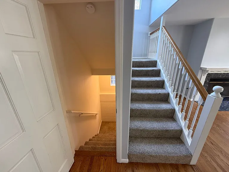 432 E Ave — Photo 24