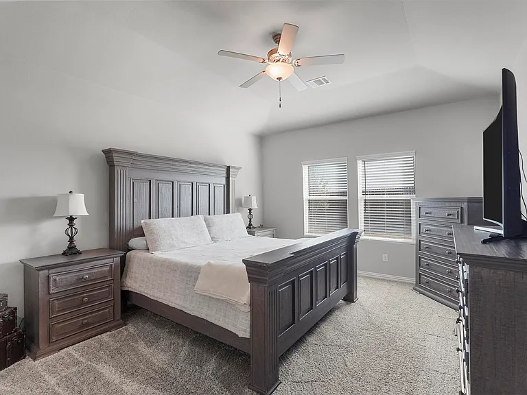 1004 Mamavic Ln — Photo 11
