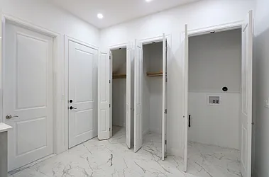 Rented by Ariel Property Advisors