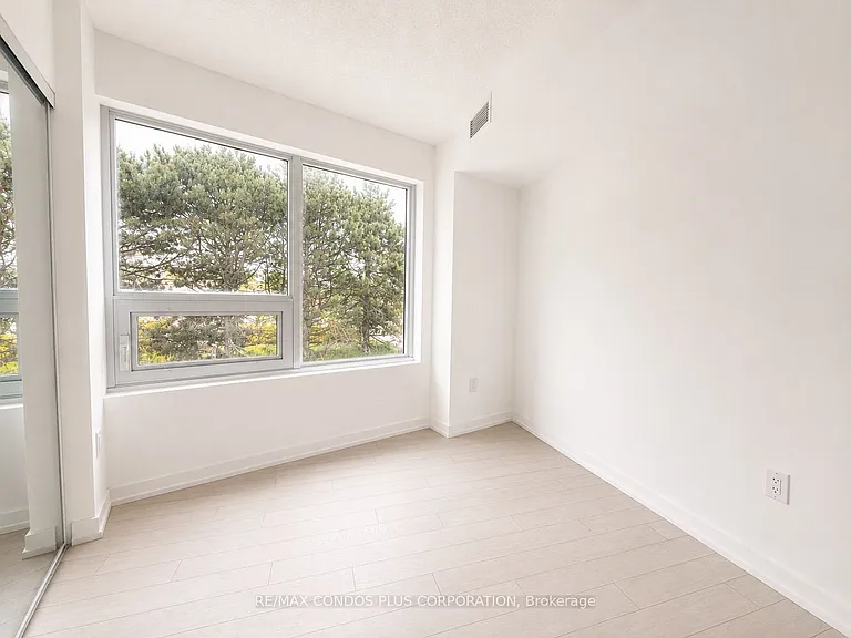 4010 Eglinton Ave W #304 — Photo 10