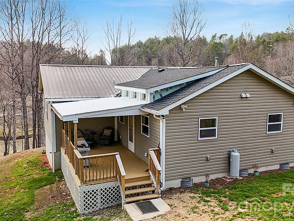 3rd image of 4386 Rocky Rd