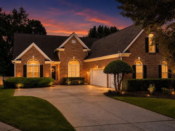 529 Morning Place Way, Suwanee, GA 30024