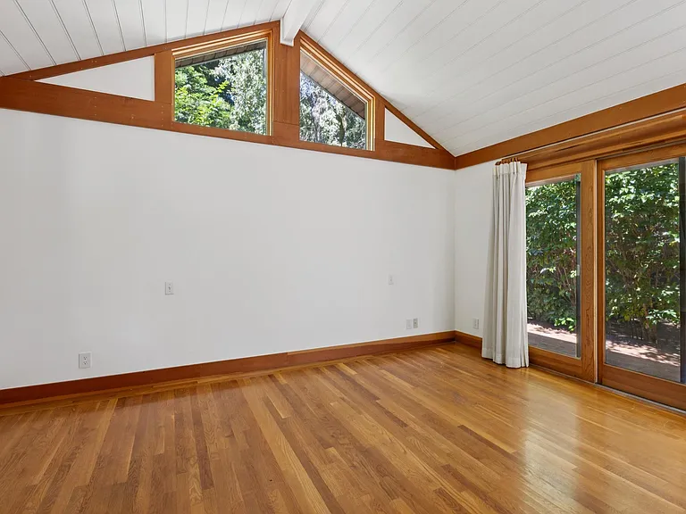 3340 Woodside Rd — Photo 14