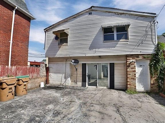 2nd image of 1080 Walden Ave