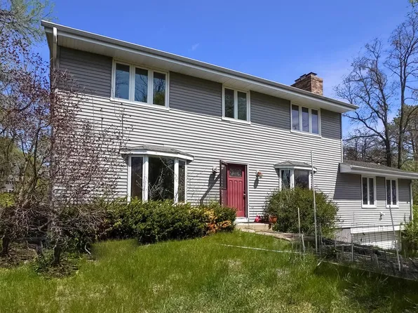 S26W26876 Mac Arthur ROAD, Waukesha, WI 53188
