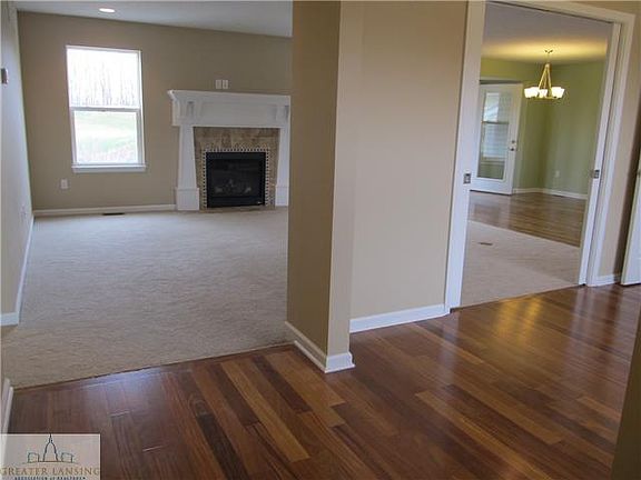 5th image of 4760 Hawk Hollow Dr
