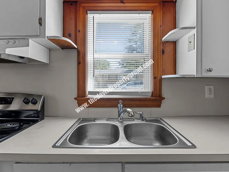 1200 Paul St — Photo 8