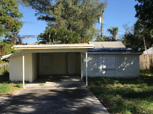 616 S Pine St, Lake Worth, FL 33460