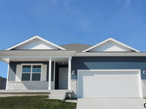 5512 N 188th St, Elkhorn, NE 68022