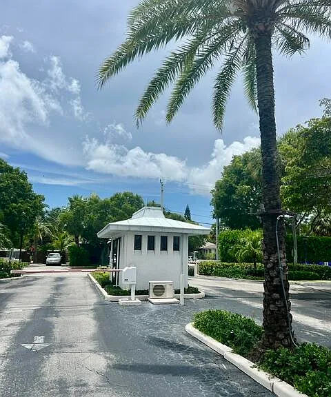 5200 N Flagler Dr #503 — Photo 21