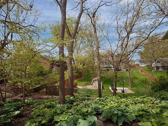4th image of 503 E 9th Avenue Ct