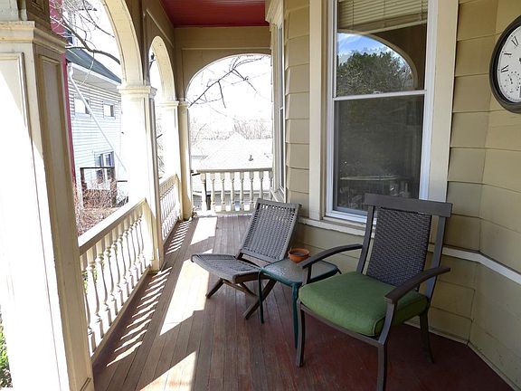 exterior-front porch